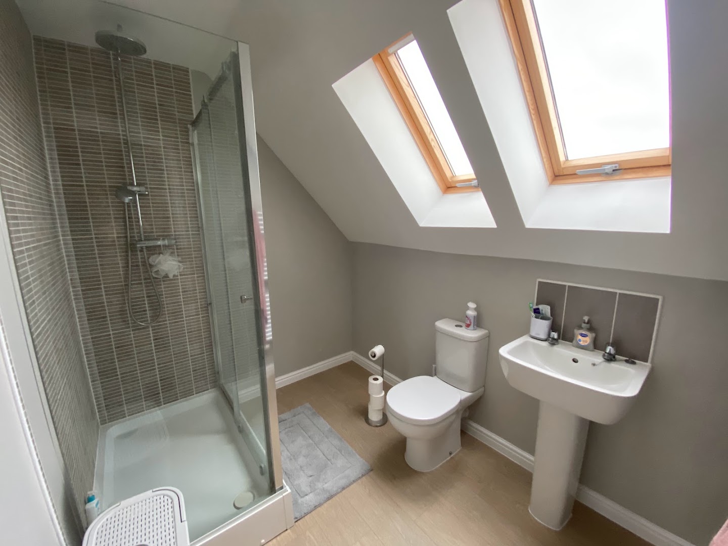 M Watts Painting & Decorating — Photos 12